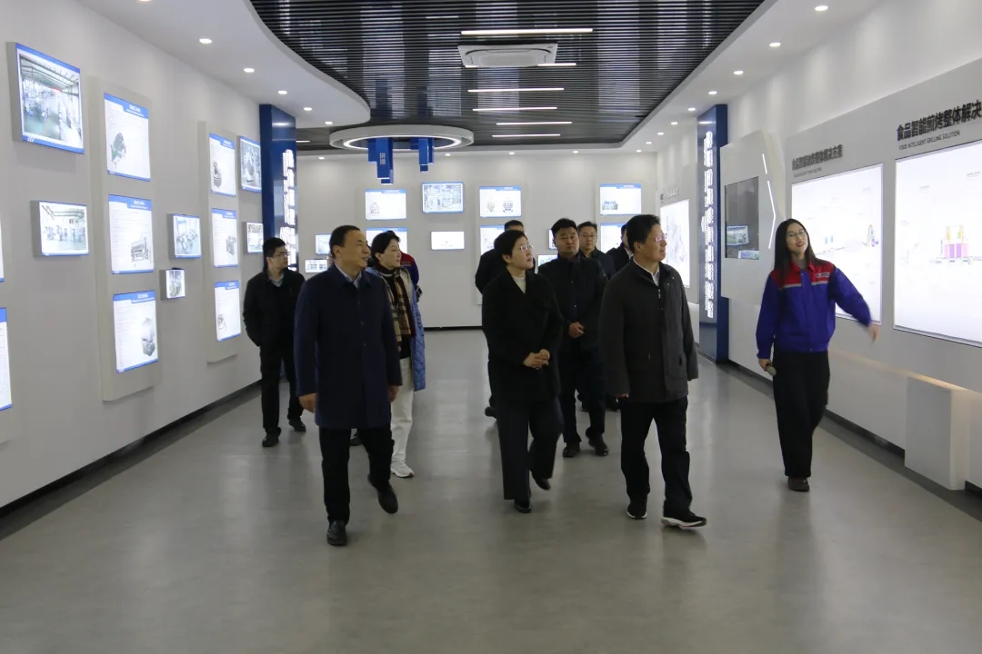 市政協黨組書記、主席孟慶斌一行赴銳智智能開展調研指導工作